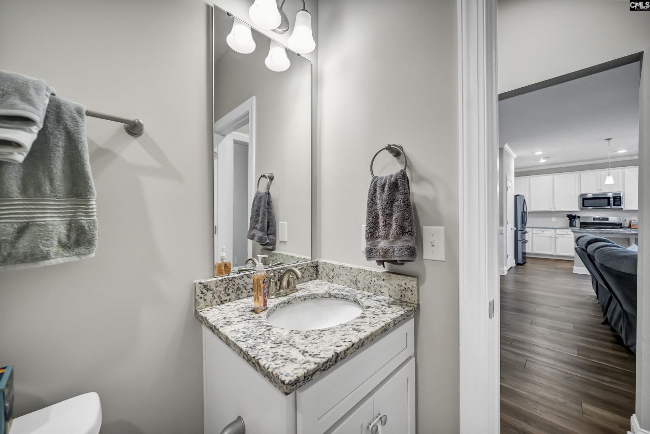 160 Secretariat St  Photo 22