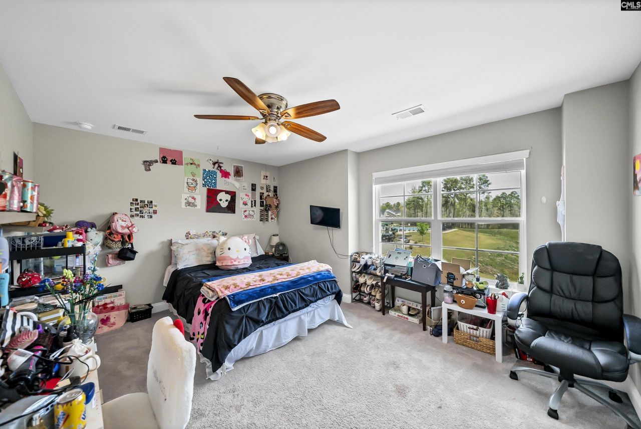 160 Secretariat St  Photo 40