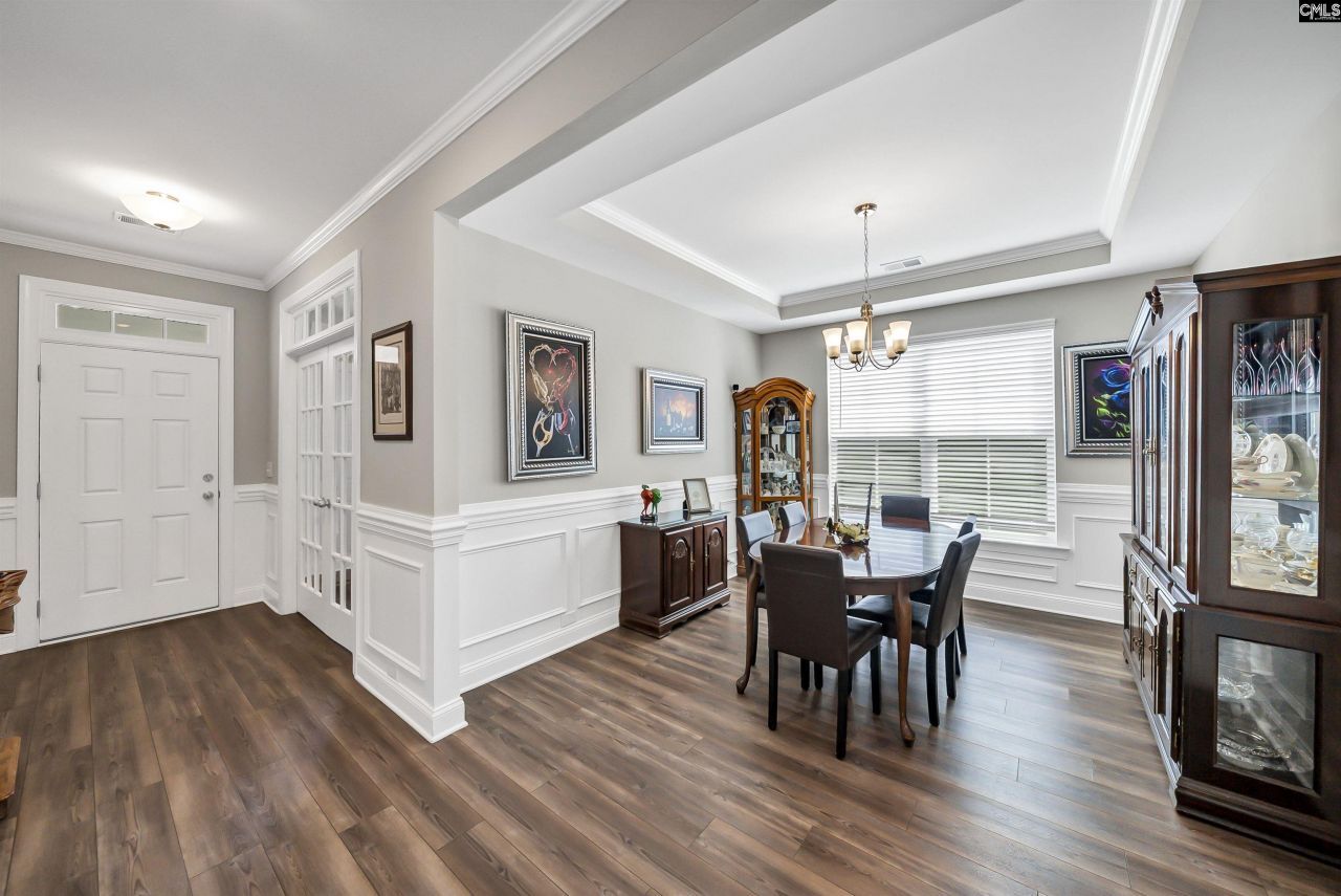 160 Secretariat St  Photo 5