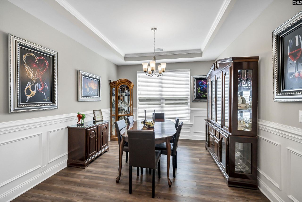 160 Secretariat St  Photo 6