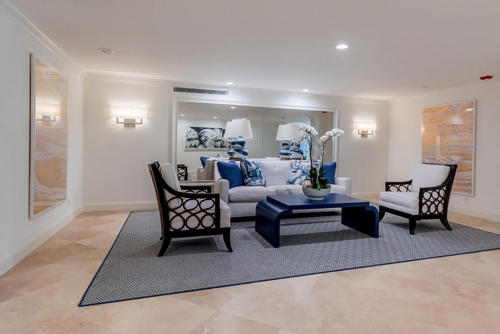 250 Bradley Place, Unit 202, Palm Beach, FL 33480 Photo