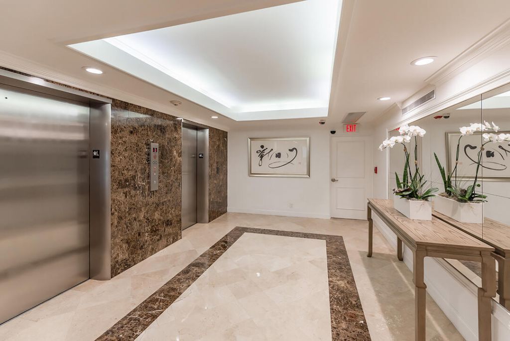 250 Bradley Place, Unit 202, Palm Beach, FL 33480 Photo