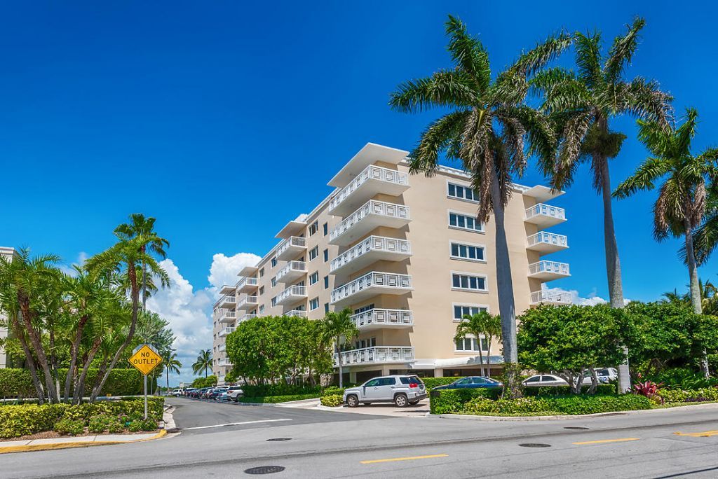 250 Bradley Place, Unit 202, Palm Beach, FL 33480 Photo