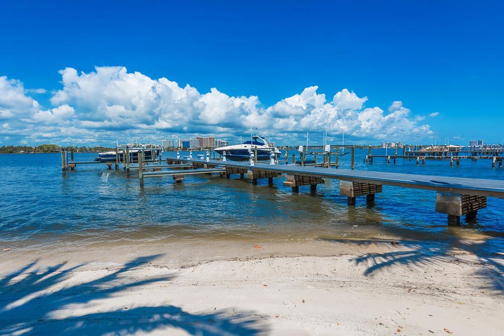 250 Bradley Place, Unit 202, Palm Beach, FL 33480 Photo