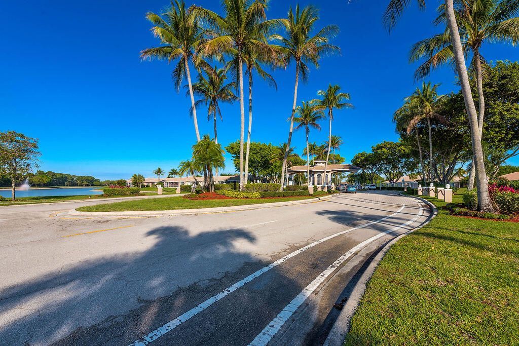 2616 San Andros, West Palm Beach, FL 33411 Photo