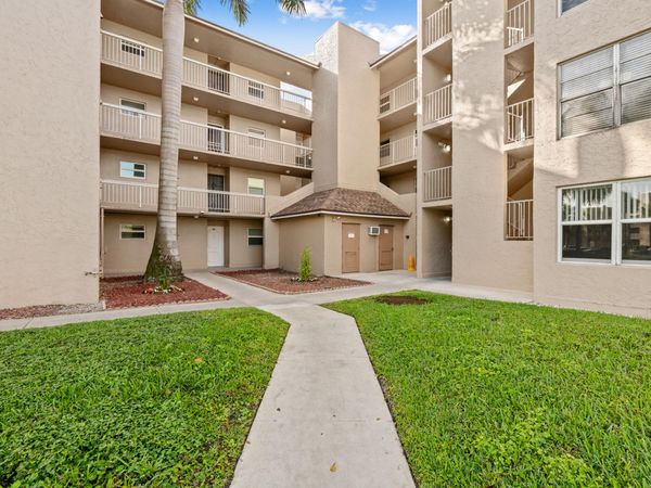 9480 Tangerine Place, Unit 102, Davie, FL 33324