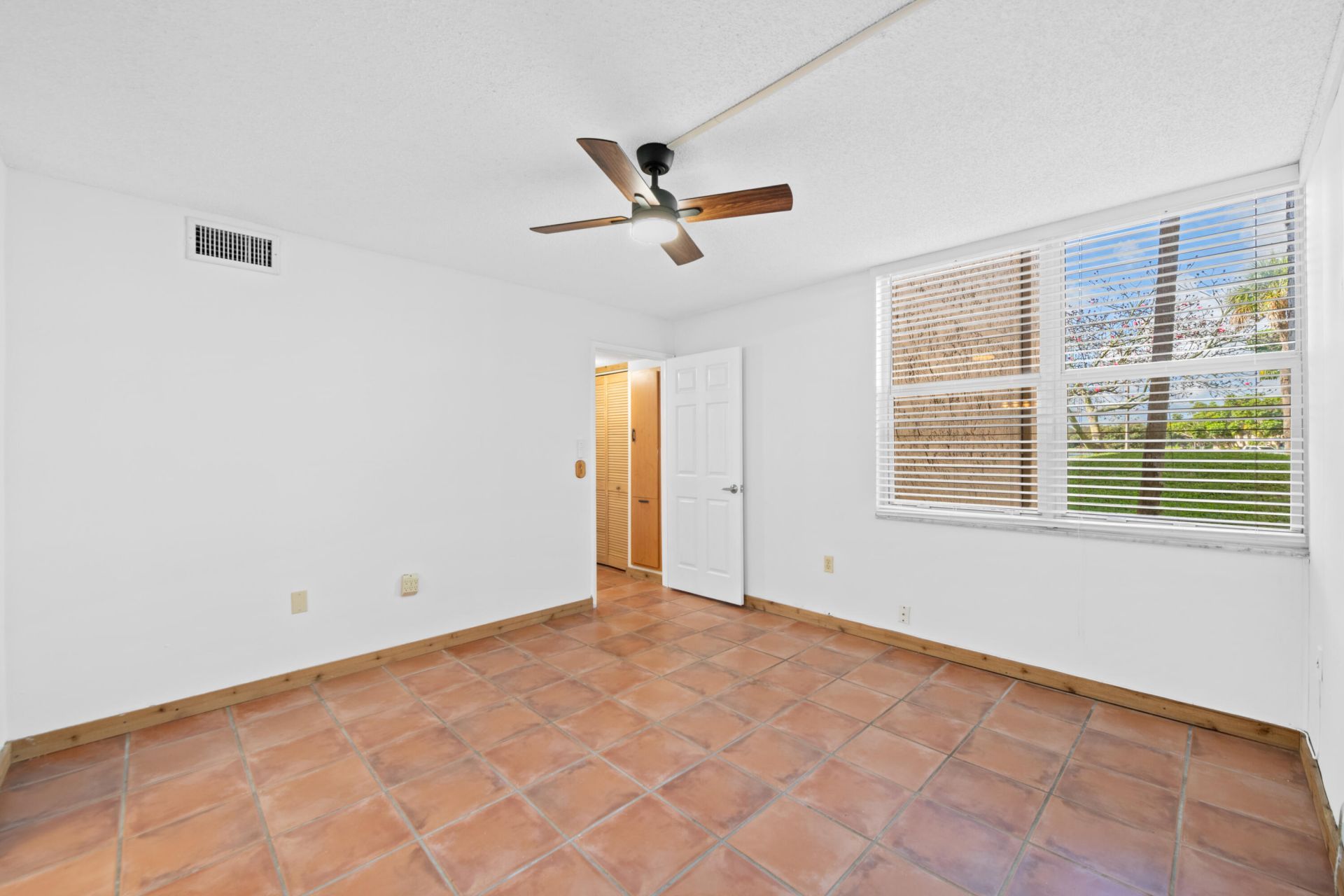 9480 Tangerine Place, Unit 102, Davie, FL 33324 Photo