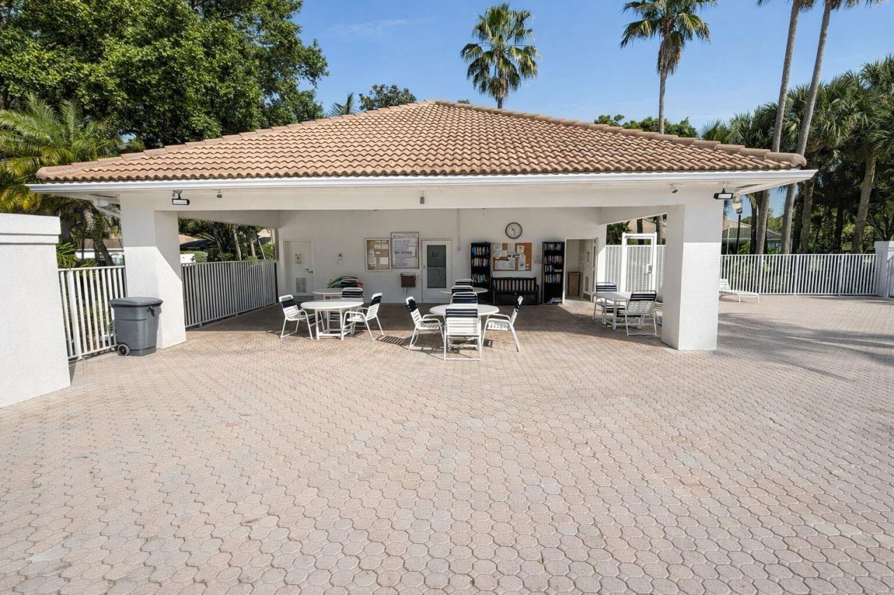 4202 Water Oak Court, Palm Beach Gardens, FL 33410 Photo