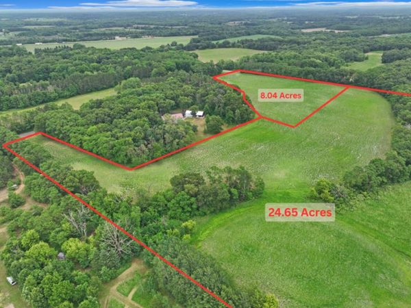 W4961 Cemetery Rd, Lemonweir, WI 53948