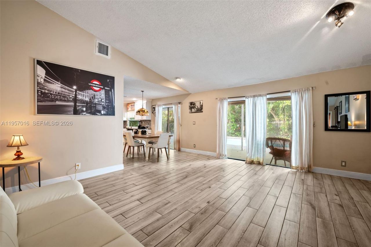 10873 NW 10th Pl , Coral Springs, FL 33071 Photo