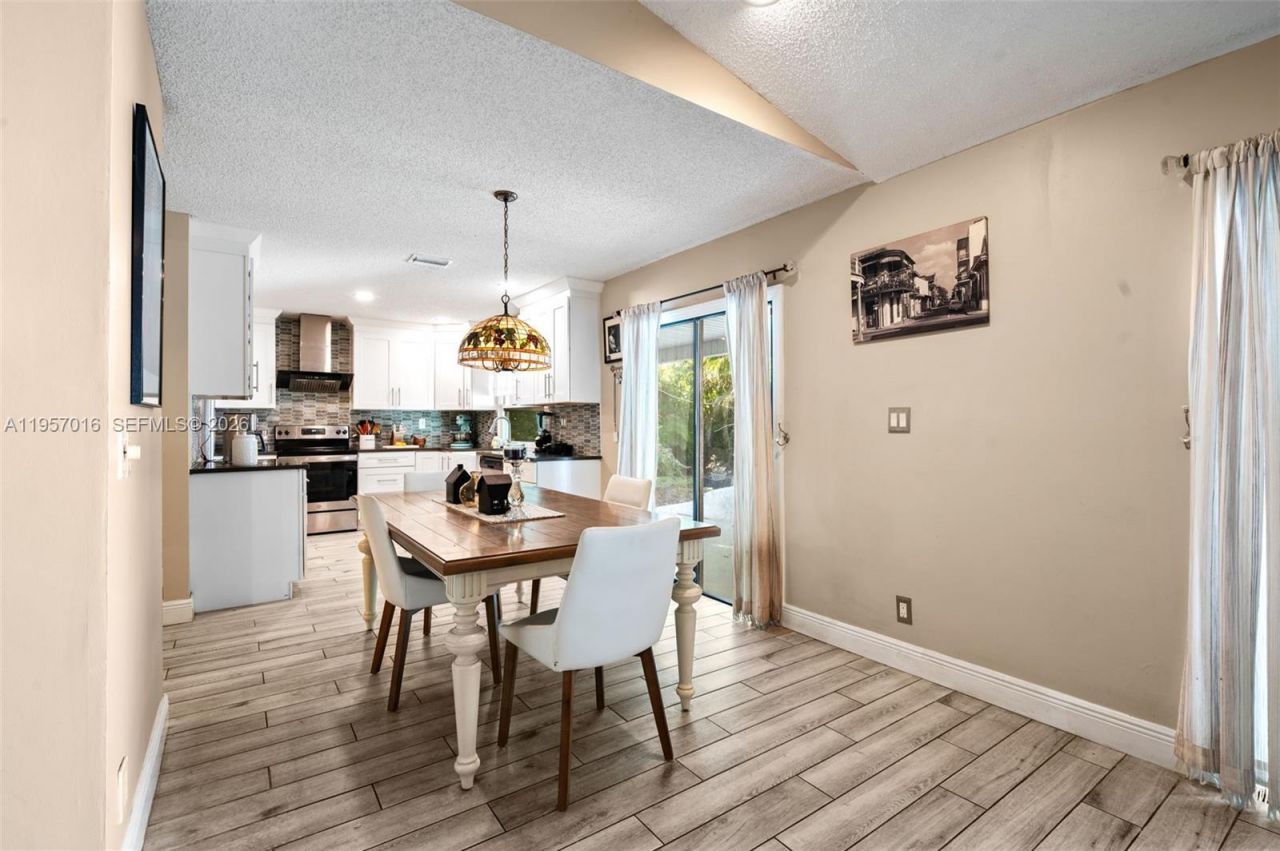 10873 NW 10th Pl , Coral Springs, FL 33071 Photo