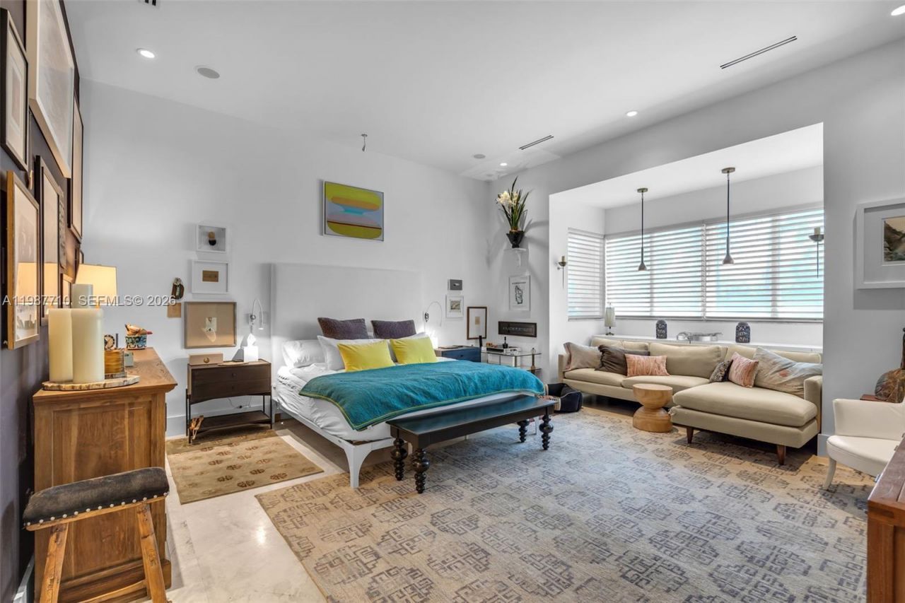 140 Hampton Ln , Key Biscayne, FL 33149 Photo