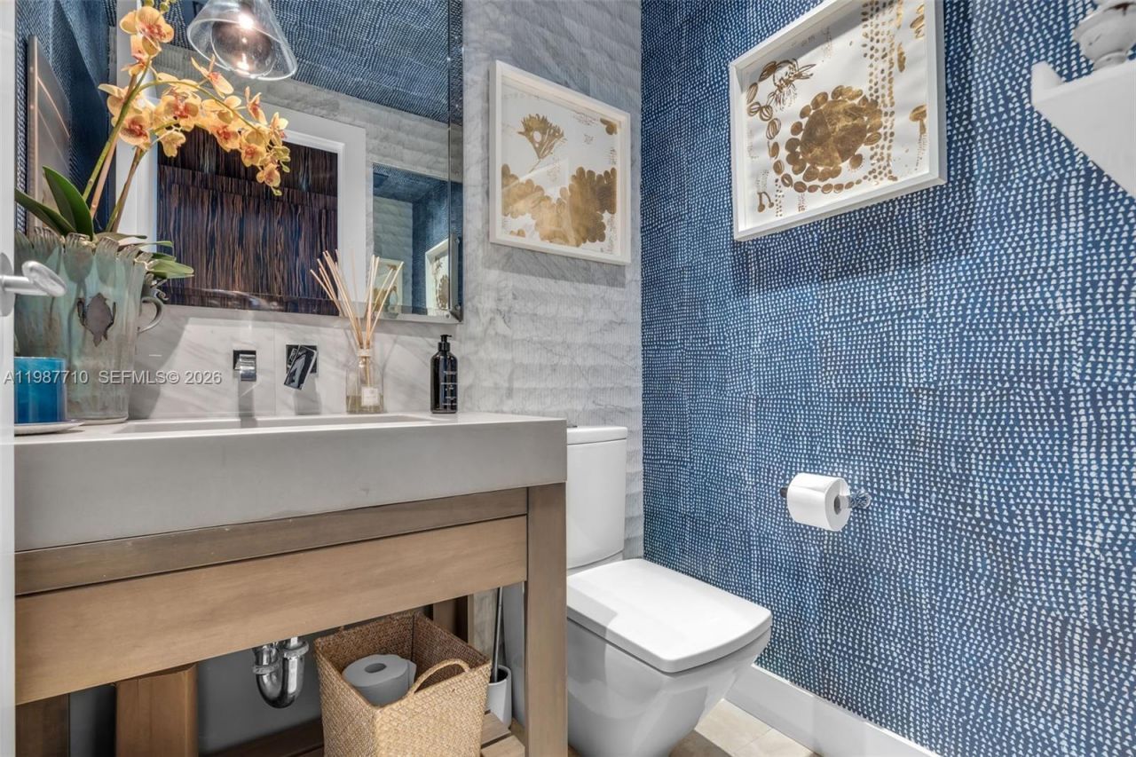 140 Hampton Ln , Key Biscayne, FL 33149 Photo