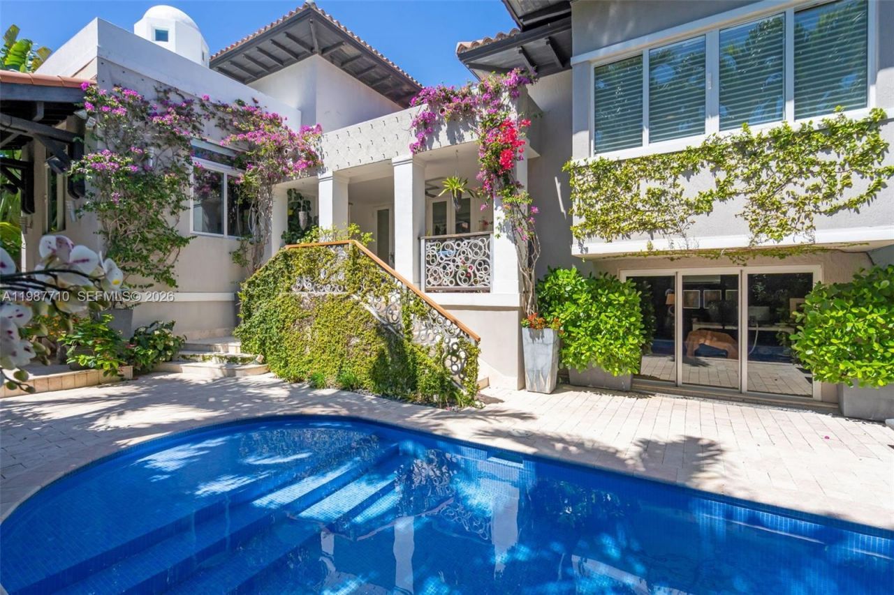 140 Hampton Ln , Key Biscayne, FL 33149 Photo