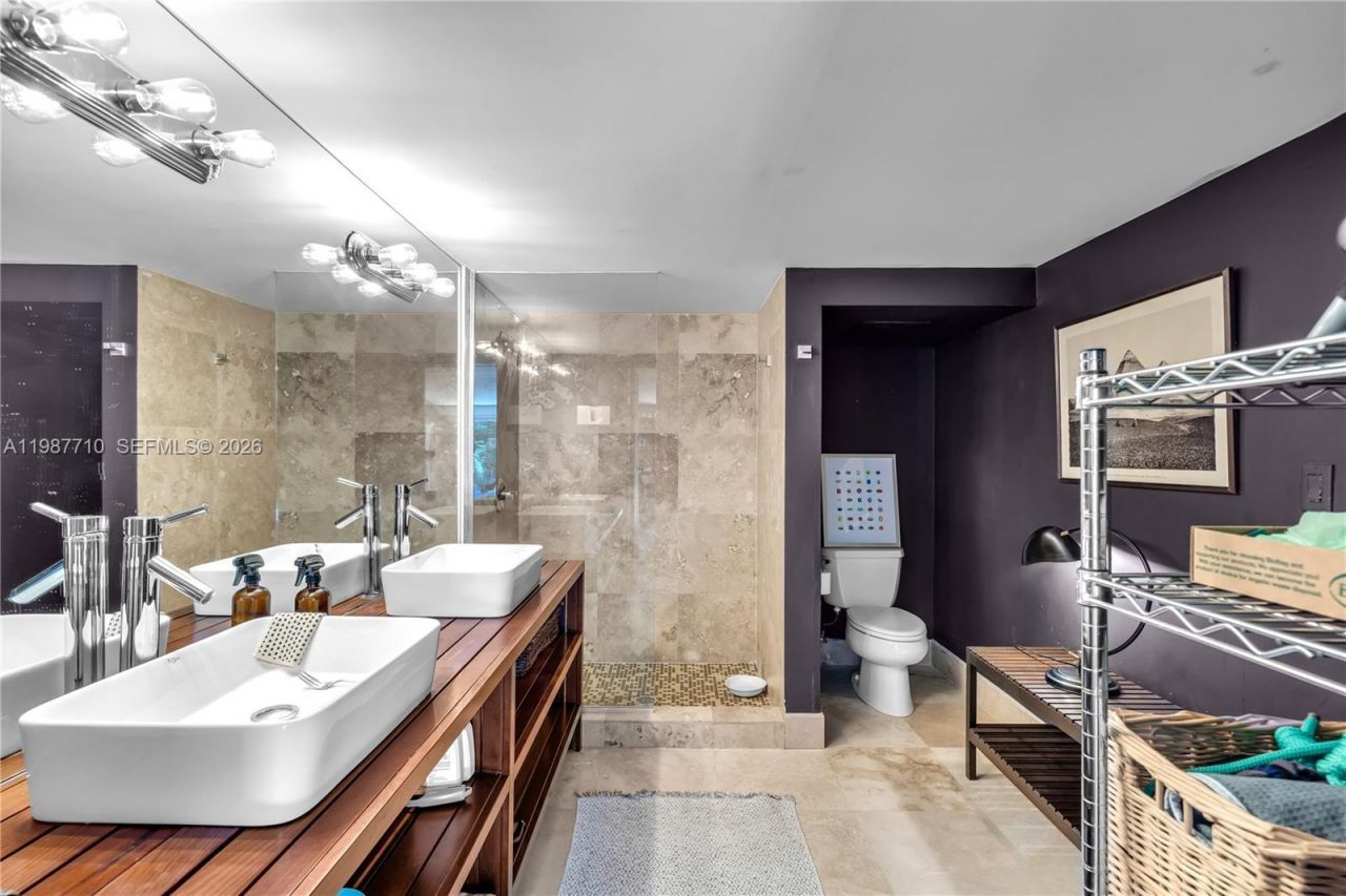 140 Hampton Ln , Key Biscayne, FL 33149 Photo