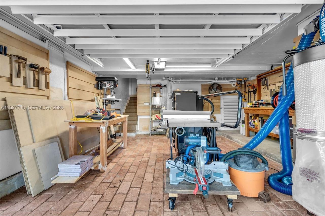 140 Hampton Ln , Key Biscayne, FL 33149 Photo