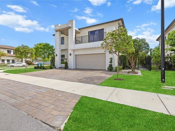 12021 SW 82nd Pl, Miami, FL 33156