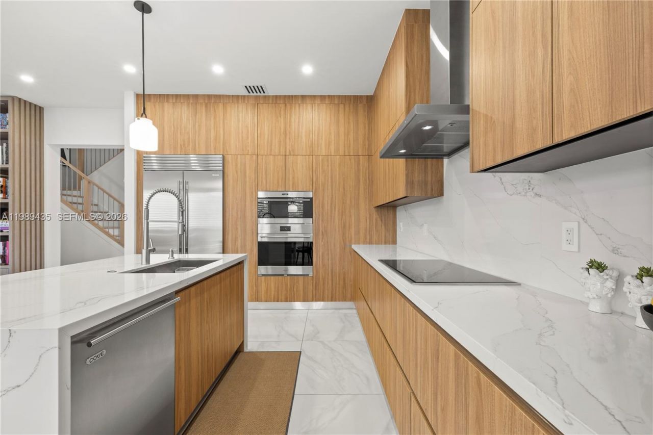 12021 SW 82nd Pl, Miami, FL 33156 Photo