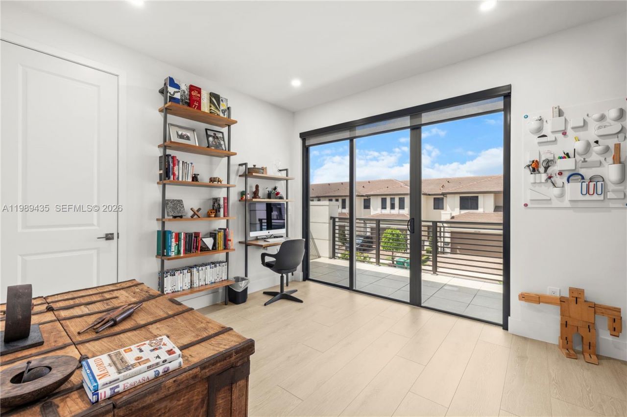 12021 SW 82nd Pl, Miami, FL 33156 Photo