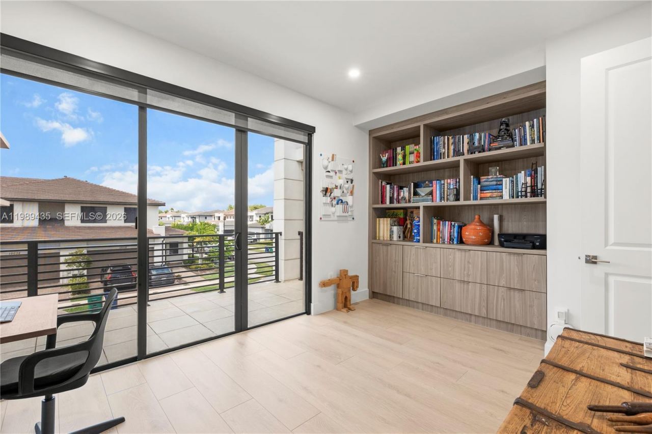 12021 SW 82nd Pl, Miami, FL 33156 Photo