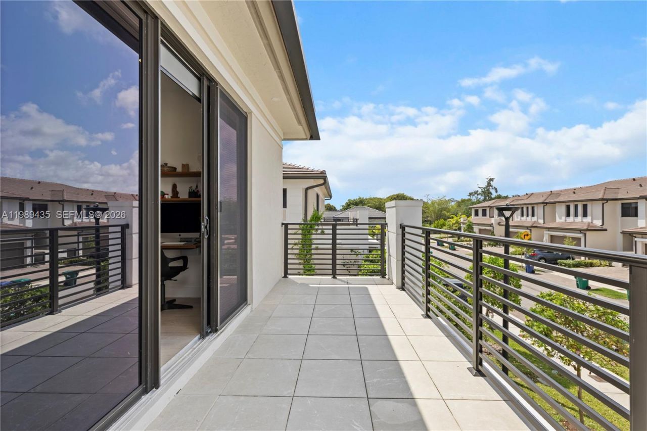 12021 SW 82nd Pl, Miami, FL 33156 Photo