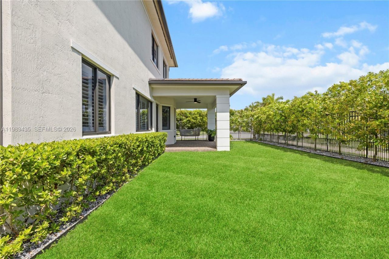 12021 SW 82nd Pl, Miami, FL 33156 Photo