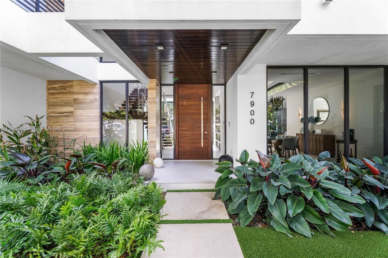 7900 SW 57th Ct , South Miami, FL 33143 Photo