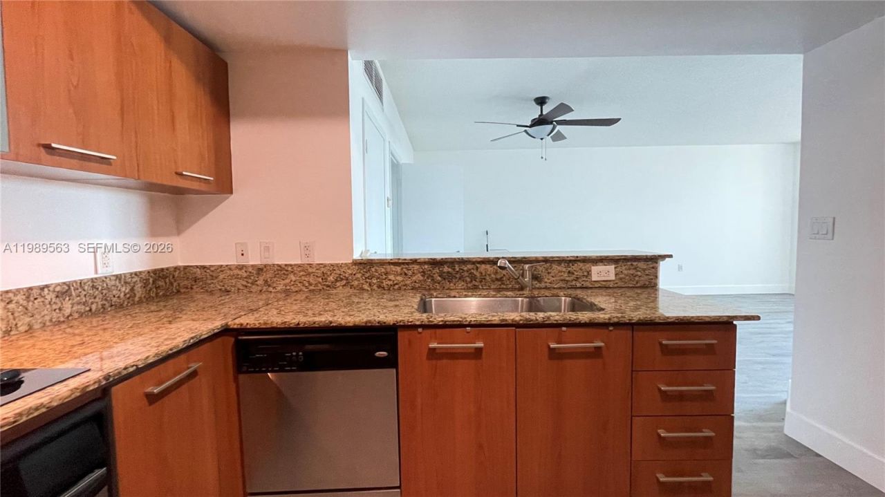 9055 SW 73rd Ct, Unit 1201, Miami, FL 33156 Photo