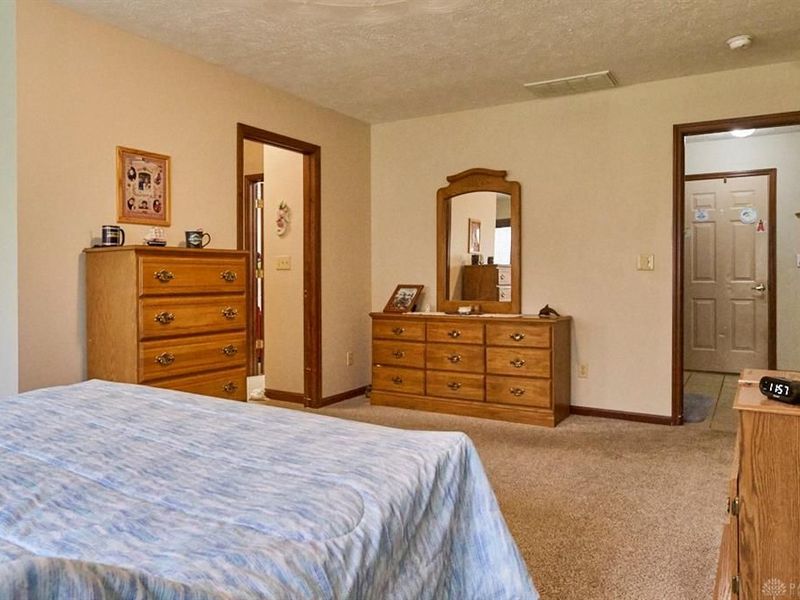 19 Prairie Creek Crossing, Wilmington, OH 45177 Photo 8