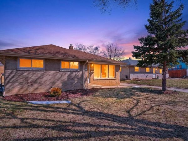 4648 S 14th STREET, Milwaukee, WI 53221