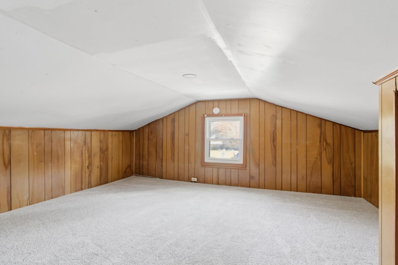 1240 Oakcrest Drive Photo 20