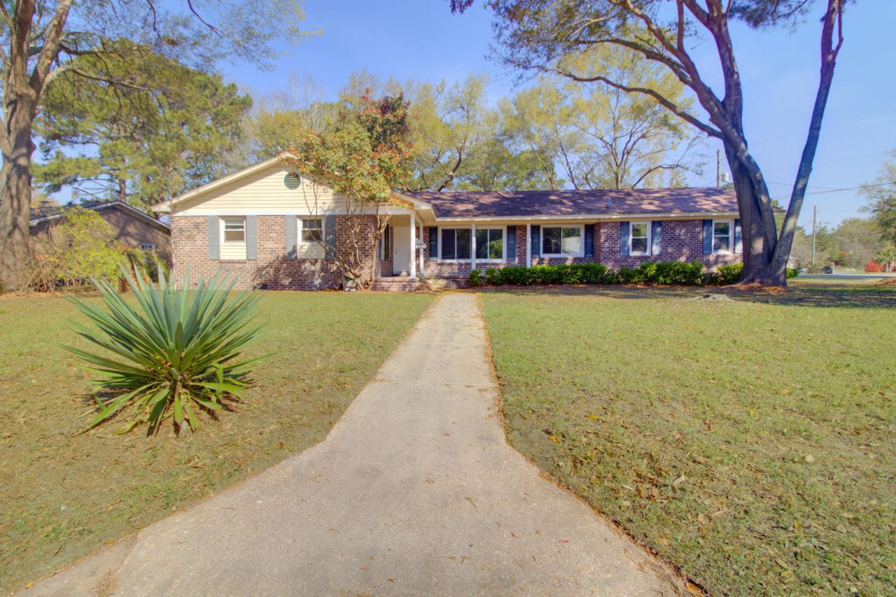 1240 Oakcrest Drive Photo 33