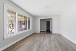 1240 Oakcrest Drive photo 4