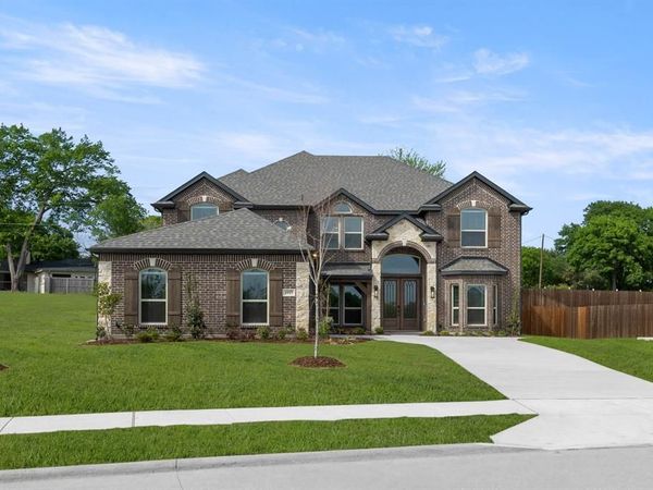 1115 Willow Lake Drive, DeSoto, TX 75115