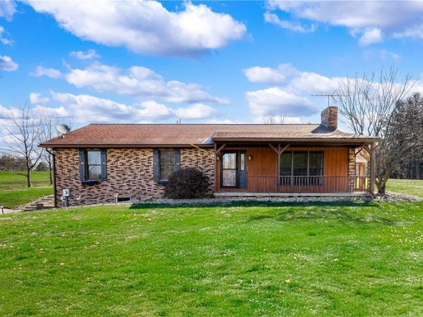 301 Old Plank Rd , Butler, PA 16002