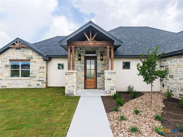 11043 Eagle Walk Boulevard, Salado, TX 76571