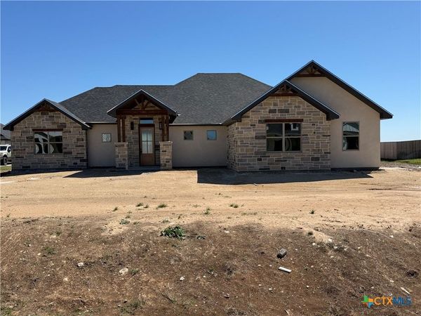 11043 Eagle Walk Boulevard , Salado, TX 76571