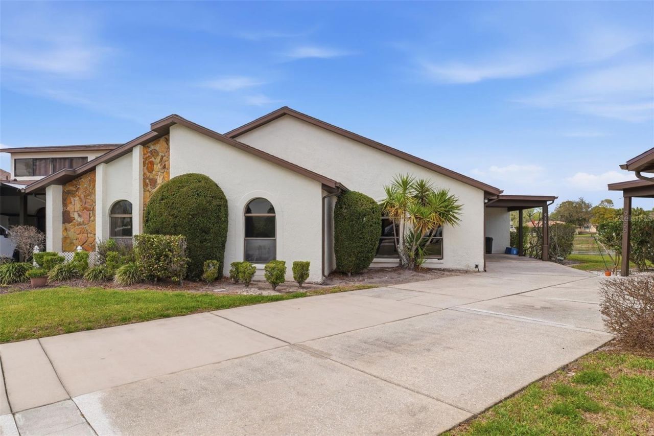 9151 Lingrove Road, Weeki Wachee, FL 34613 Photo
