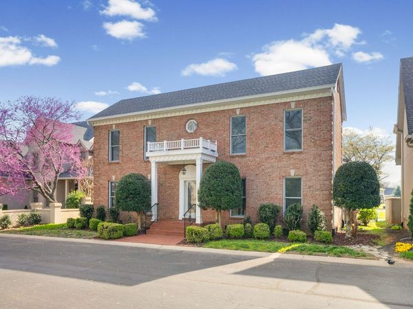 358 Peartree Dr , Clarksville, TN 37043