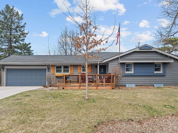 791 Creek Avenue, Mendota Heights, MN 55120