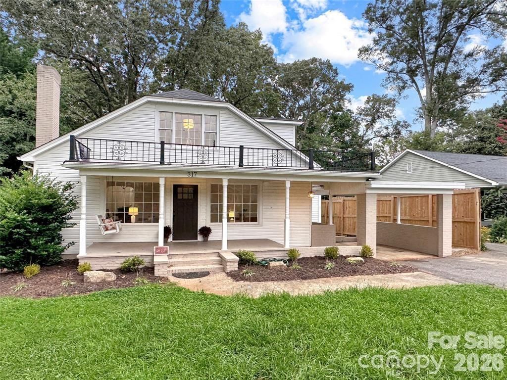 317 8th Street Nw, Hickory, NC 28601 Main Photo