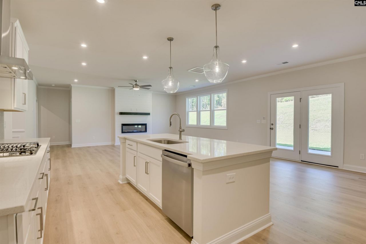 440 Hacienda Court  Photo 12