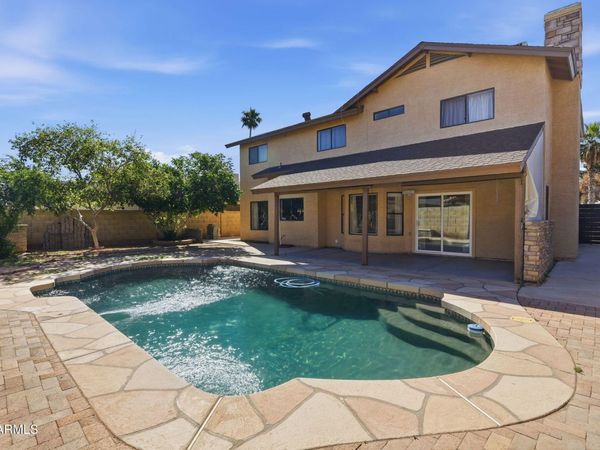 7888 W WINDSOR Boulevard, Glendale, AZ 85303