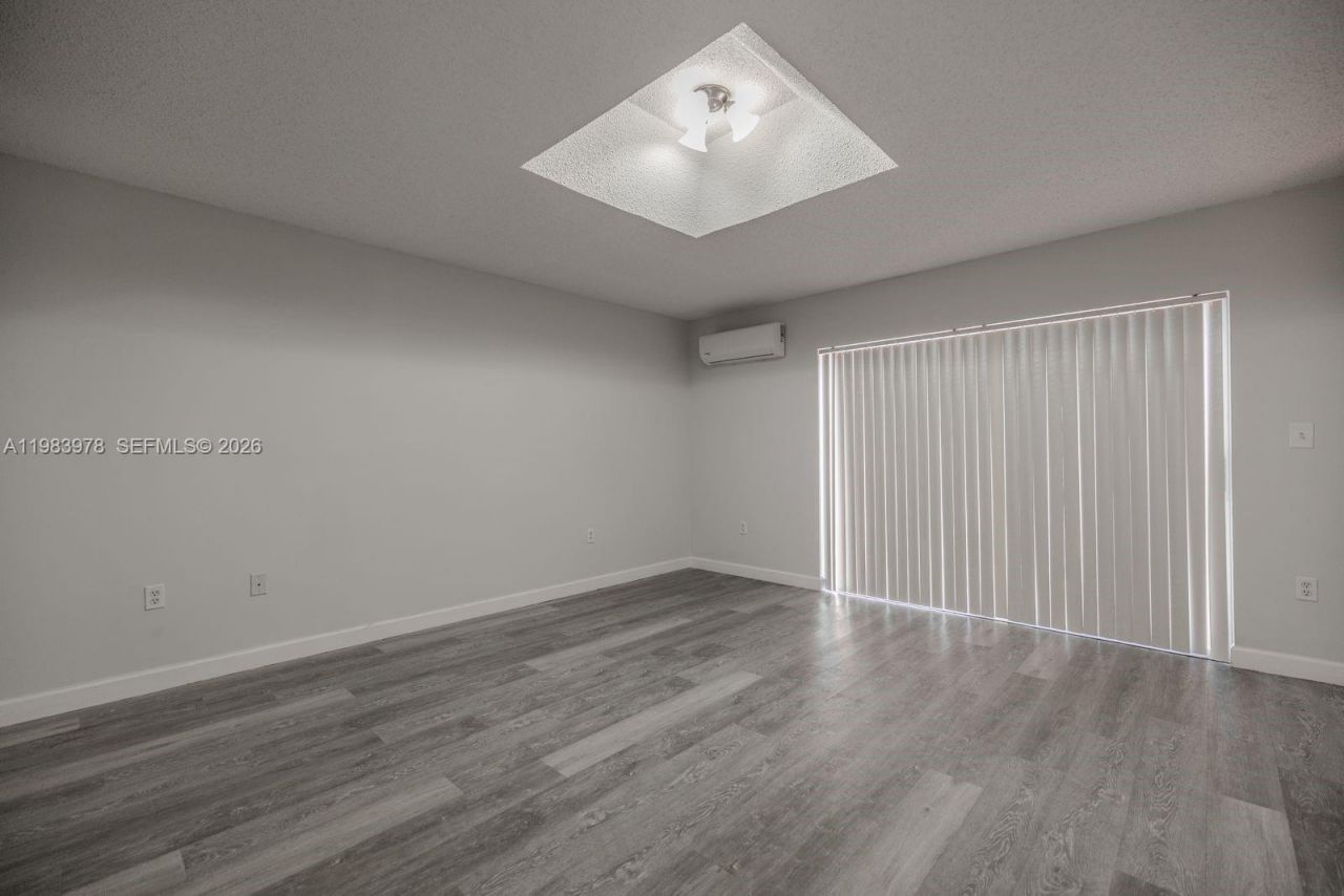 1065 NW 131st Ave , Unit ., Miami, FL 33182 Photo