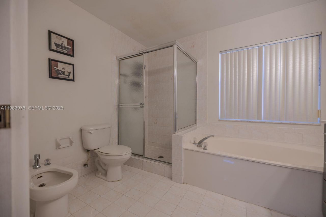 1065 NW 131st Ave , Unit ., Miami, FL 33182 Photo