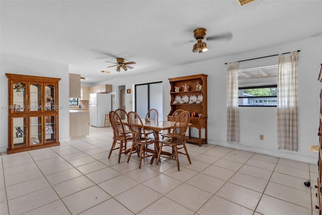 19200 SW 218th St , Miami, FL 33170 Photo