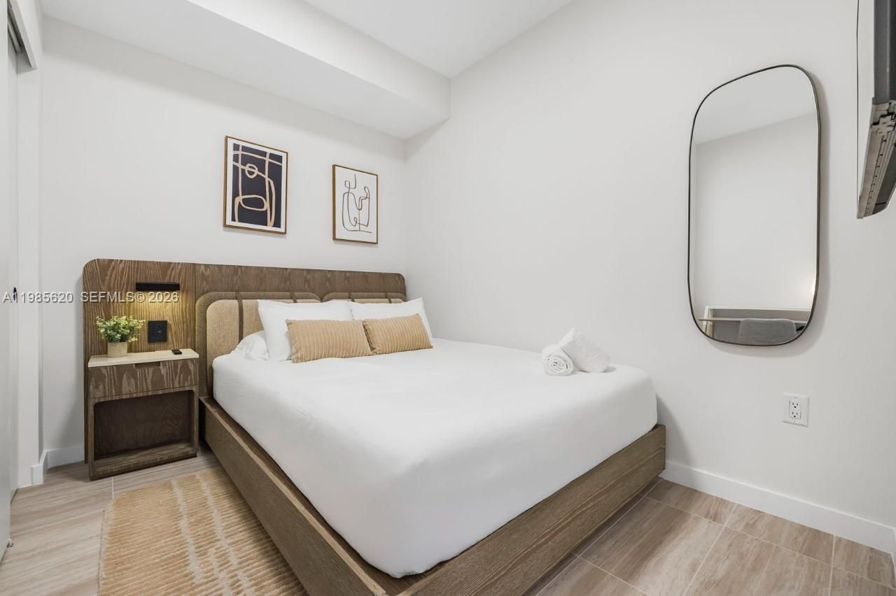 580 72nd St , Unit 613, Miami Beach, FL 33141 Photo