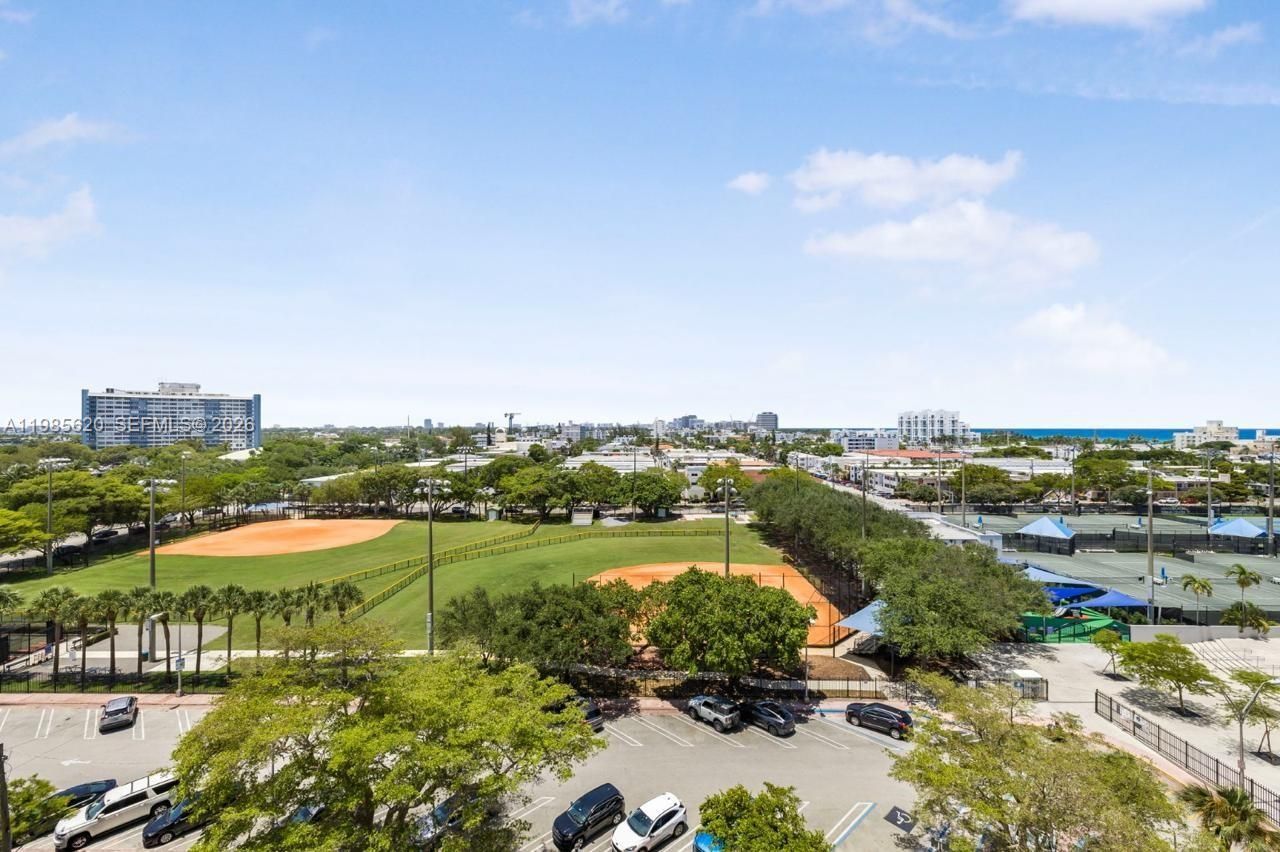 580 72nd St , Unit 613, Miami Beach, FL 33141 Photo