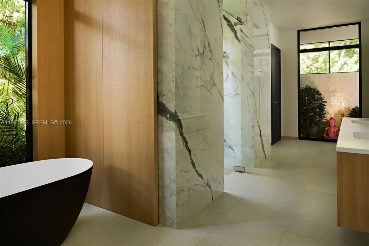 6371 SW 107th St , Pinecrest, FL 33156 Photo