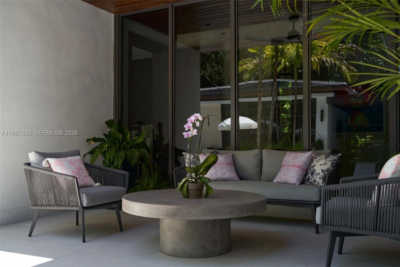 6371 SW 107th St , Pinecrest, FL 33156 Photo